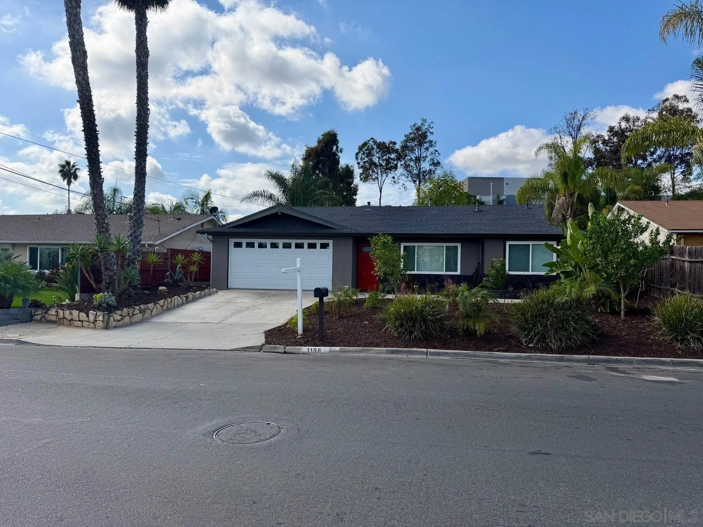 https://cdn.realtyfeed.com/cdn/127/260003059/72e7e4733c4d8ee3c44d4154245358dc.webp