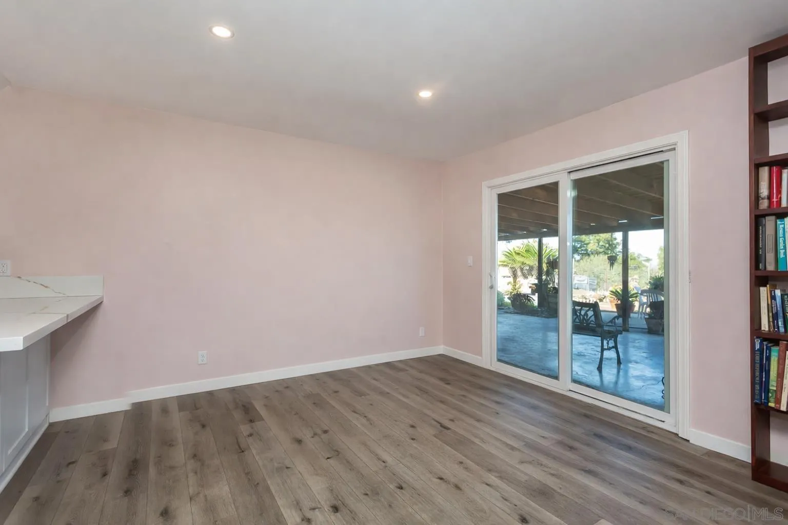 https://cdn.realtyfeed.com/cdn/127/260003067/0c7c2f35930930a4e501344d34598f32.webp