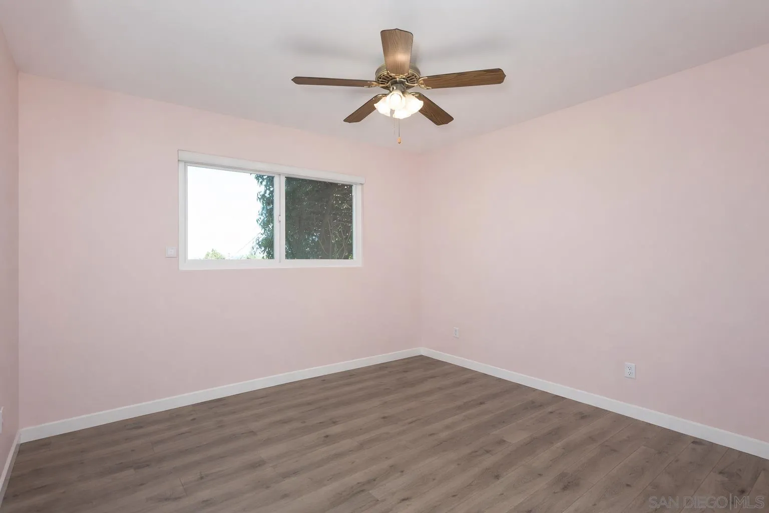 https://cdn.realtyfeed.com/cdn/127/260003067/d7f66b59a6a082507587d84d8ce3a720.webp