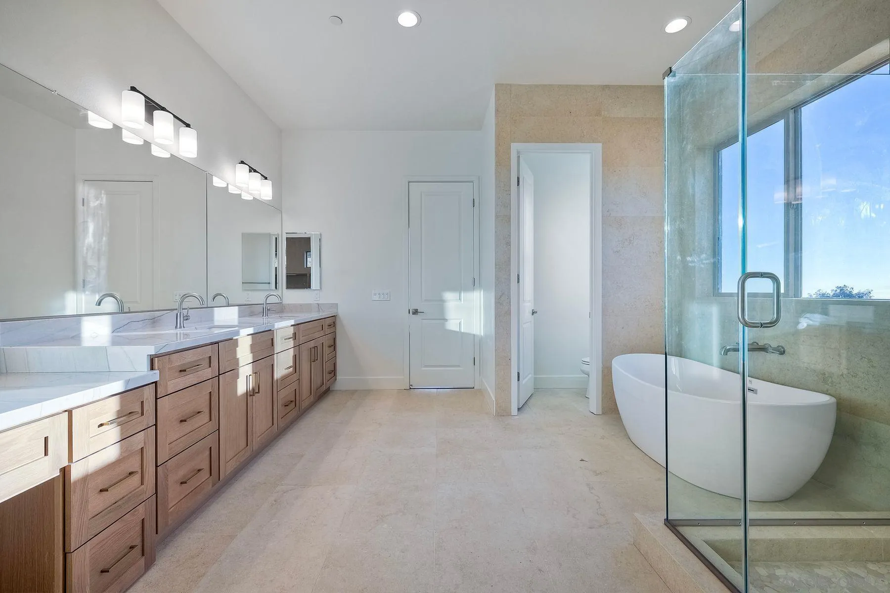 https://cdn.realtyfeed.com/cdn/127/260003074/432fa69797963a76d1e962c1e70b3172.webp