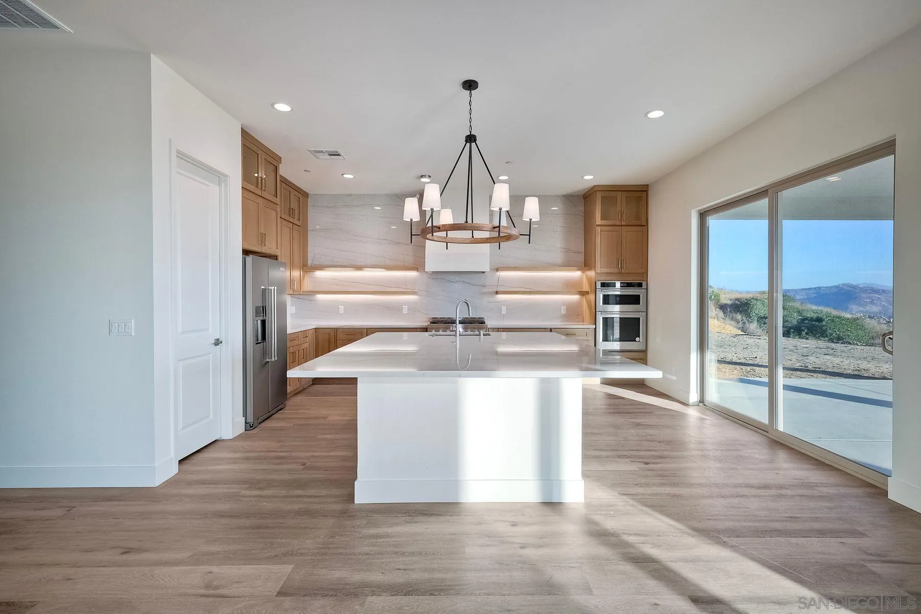 https://cdn.realtyfeed.com/cdn/127/260003074/ffb4333ca144189cf5e975cad1225566.webp