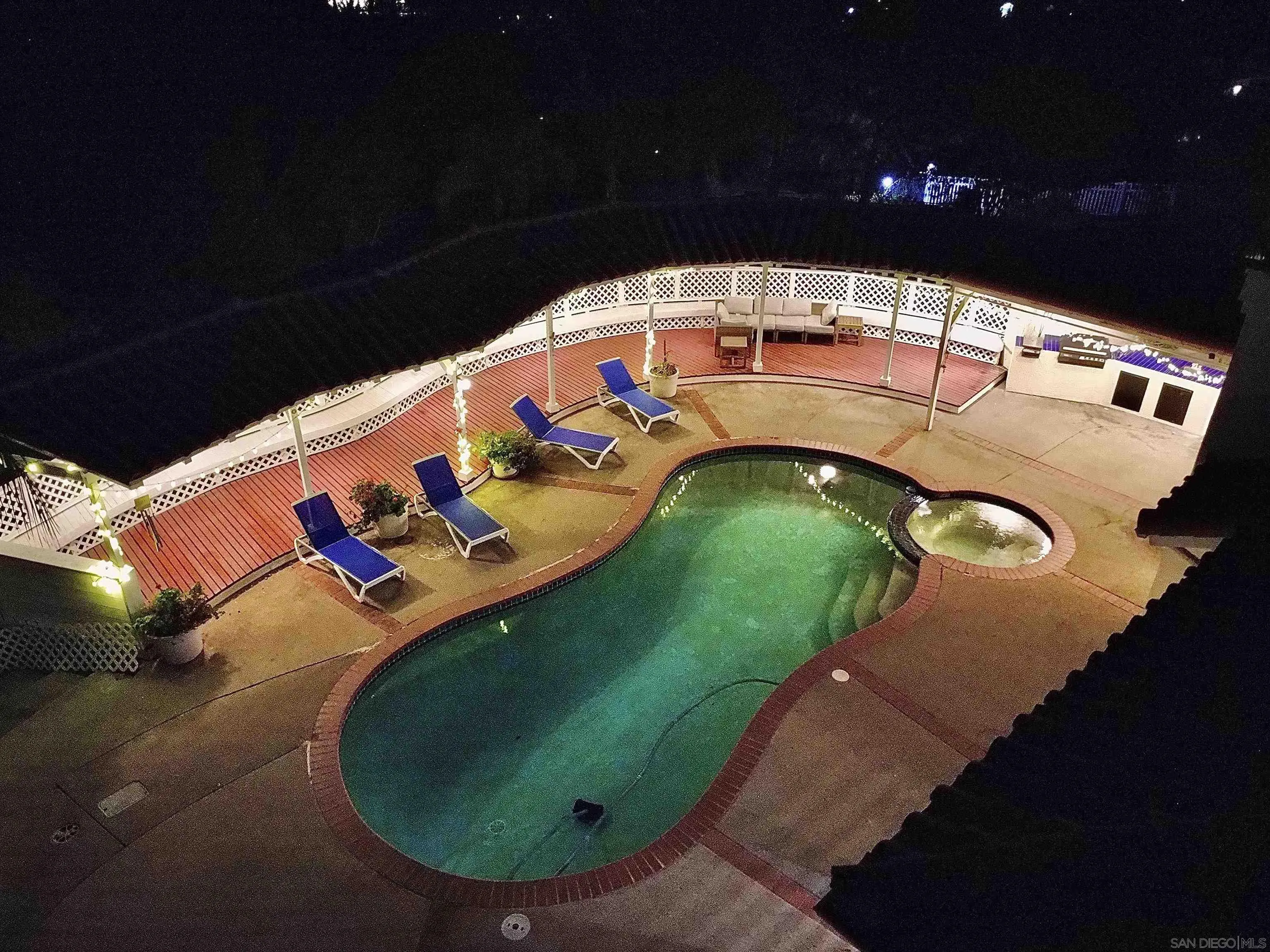 https://cdn.realtyfeed.com/cdn/127/260003078/171ff14eca5302c30040ae21b273ea0a.webp