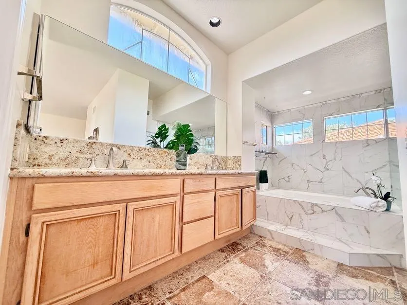 https://cdn.realtyfeed.com/cdn/127/260003078/216e72367d63559bc350da37414ee415.webp