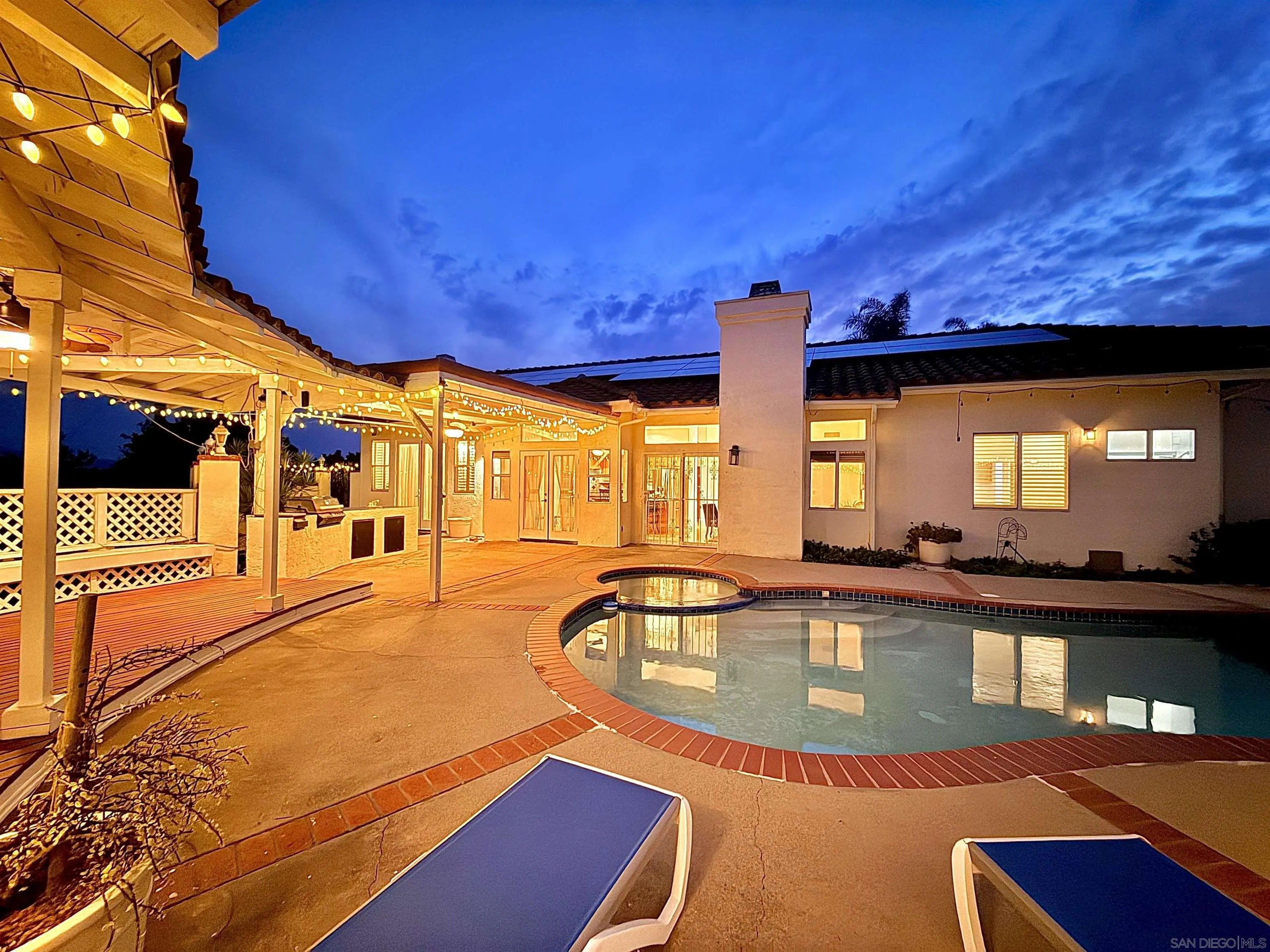 https://cdn.realtyfeed.com/cdn/127/260003078/57d4a674a178e8ac876d4884e29d7686.webp