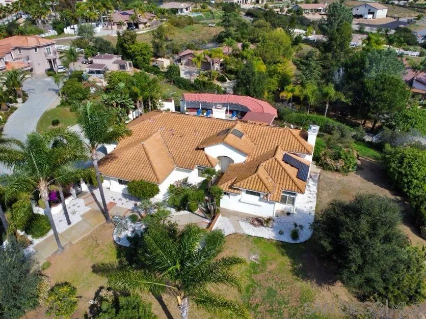 https://cdn.realtyfeed.com/cdn/127/260003078/c3e28d1a67e17a31edef9d1151e60cfb.webp