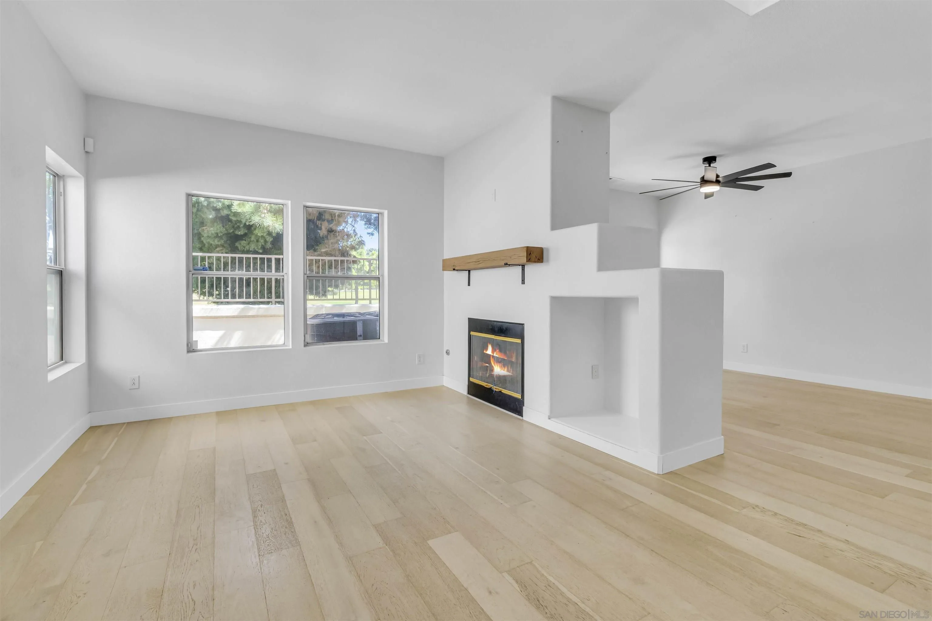 https://cdn.realtyfeed.com/cdn/127/260003081/cf9d07def9b0d0507c5605d3d853a943.webp