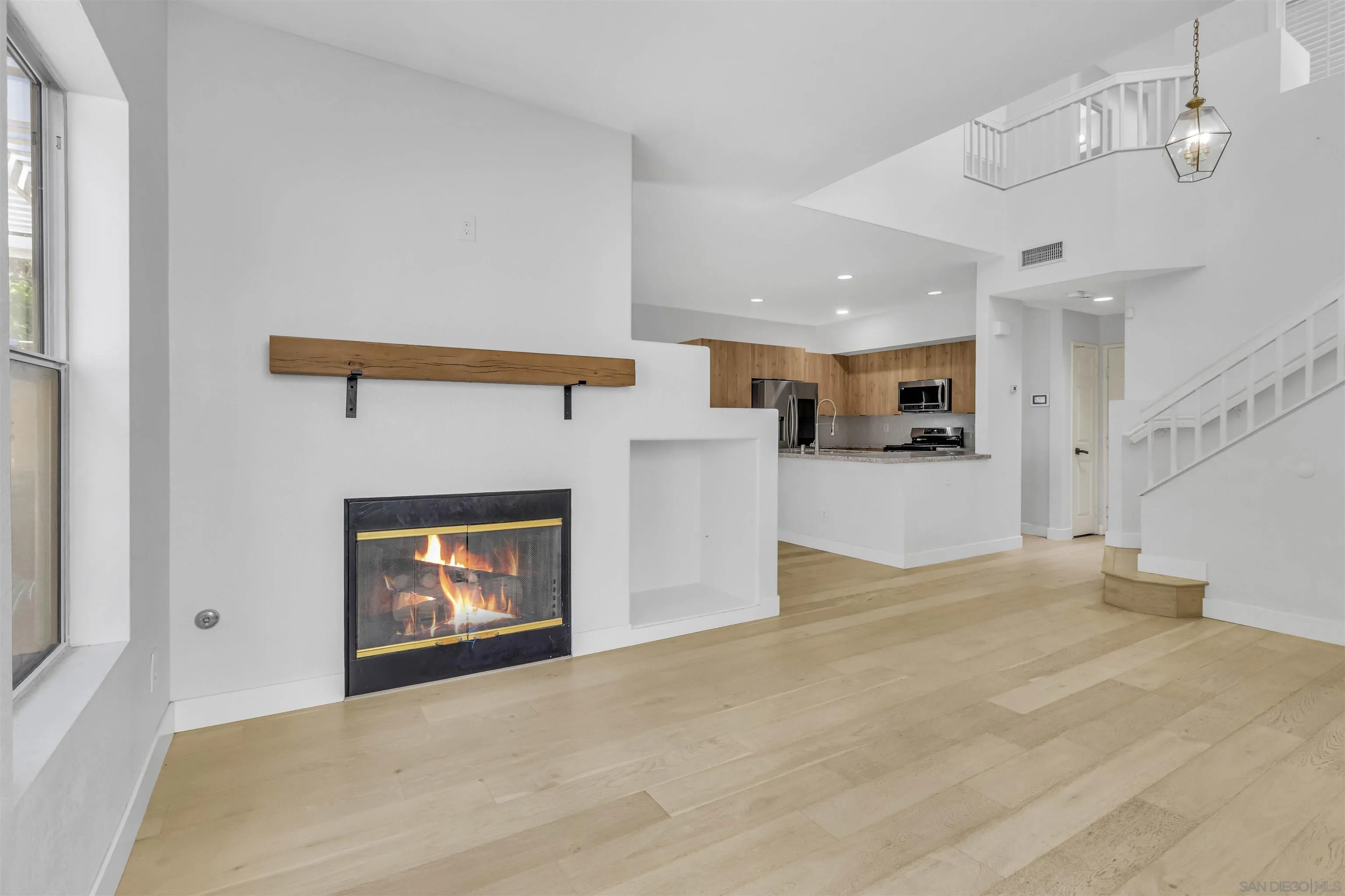 https://cdn.realtyfeed.com/cdn/127/260003081/f23839f0b0cdfc9da6572944fd970836.webp