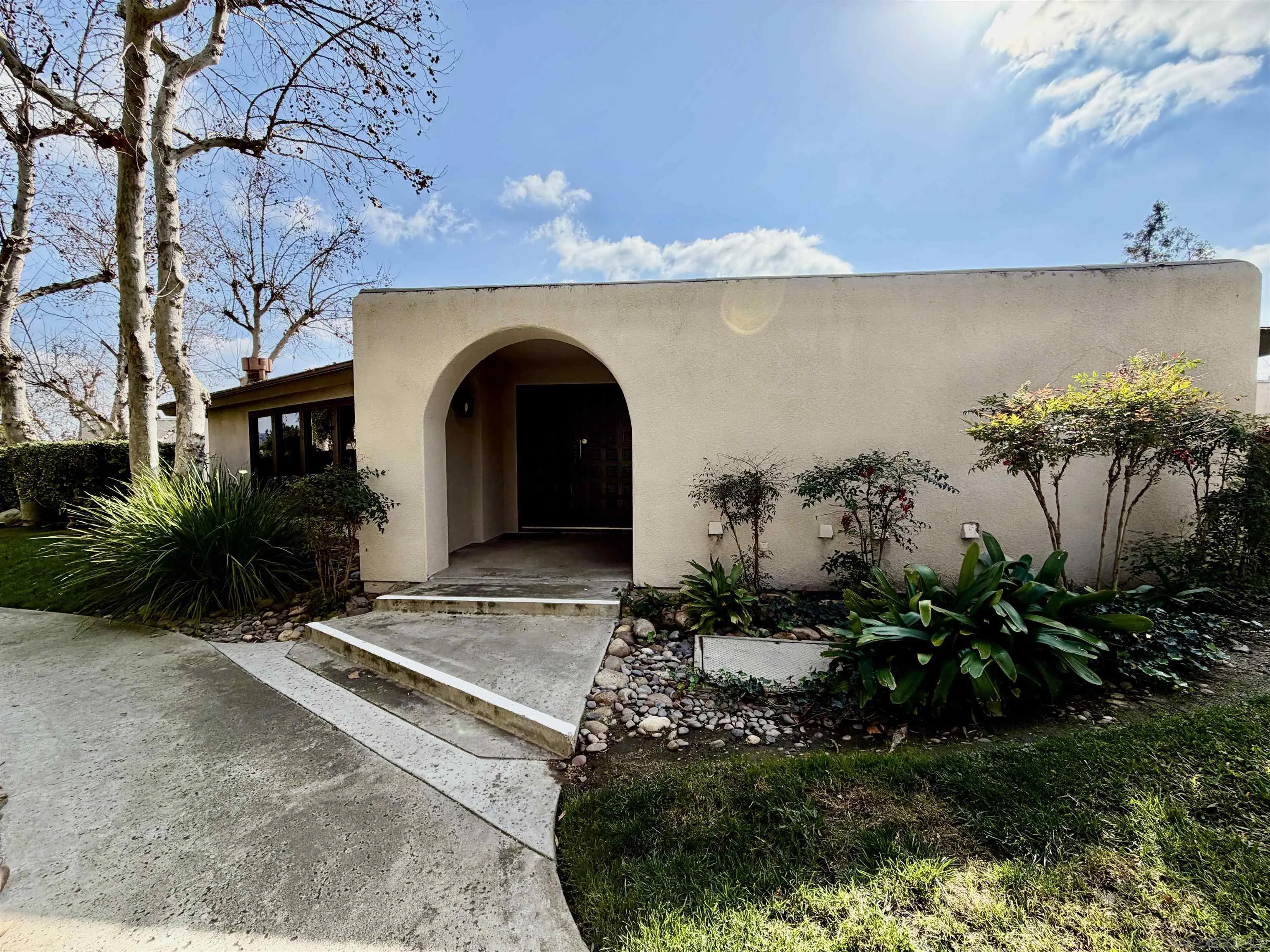 https://cdn.realtyfeed.com/cdn/127/260003082/368ef0287e0e1e8f24ede8b9bf1c6870.webp