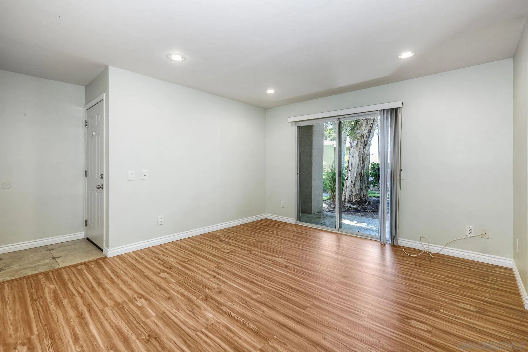 Photo #5: 260003082 Listing: Photo #5