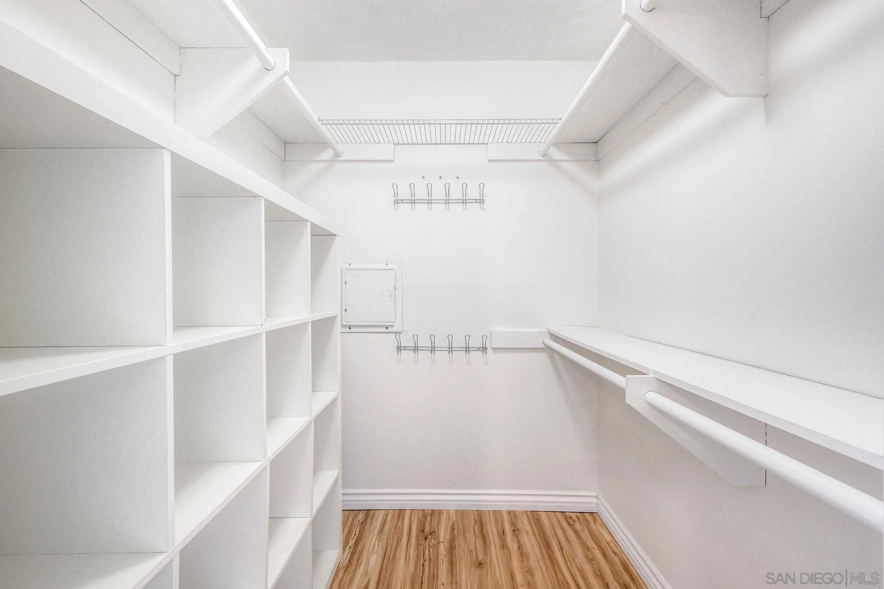 https://cdn.realtyfeed.com/cdn/127/260003082/531552275d91bf76400c769d6775ca7b.webp
