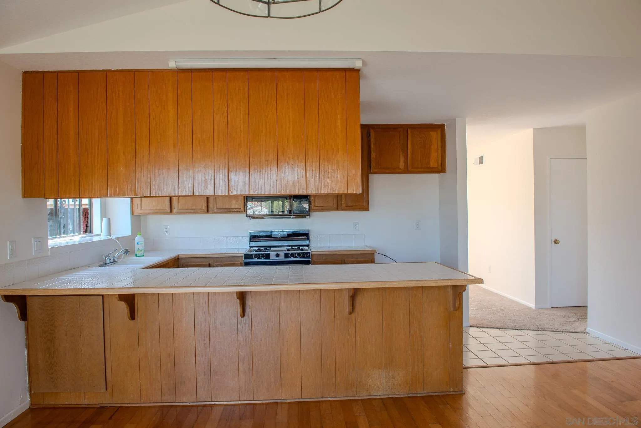 https://cdn.realtyfeed.com/cdn/127/260003084/b061a663d53279b1d445bd2aee576021.webp