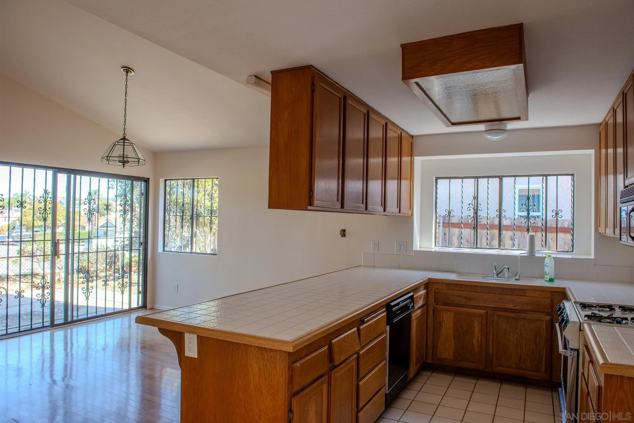 https://cdn.realtyfeed.com/cdn/127/260003084/b9dc6453a9f79c6ae9f36746ec1f7146.webp
