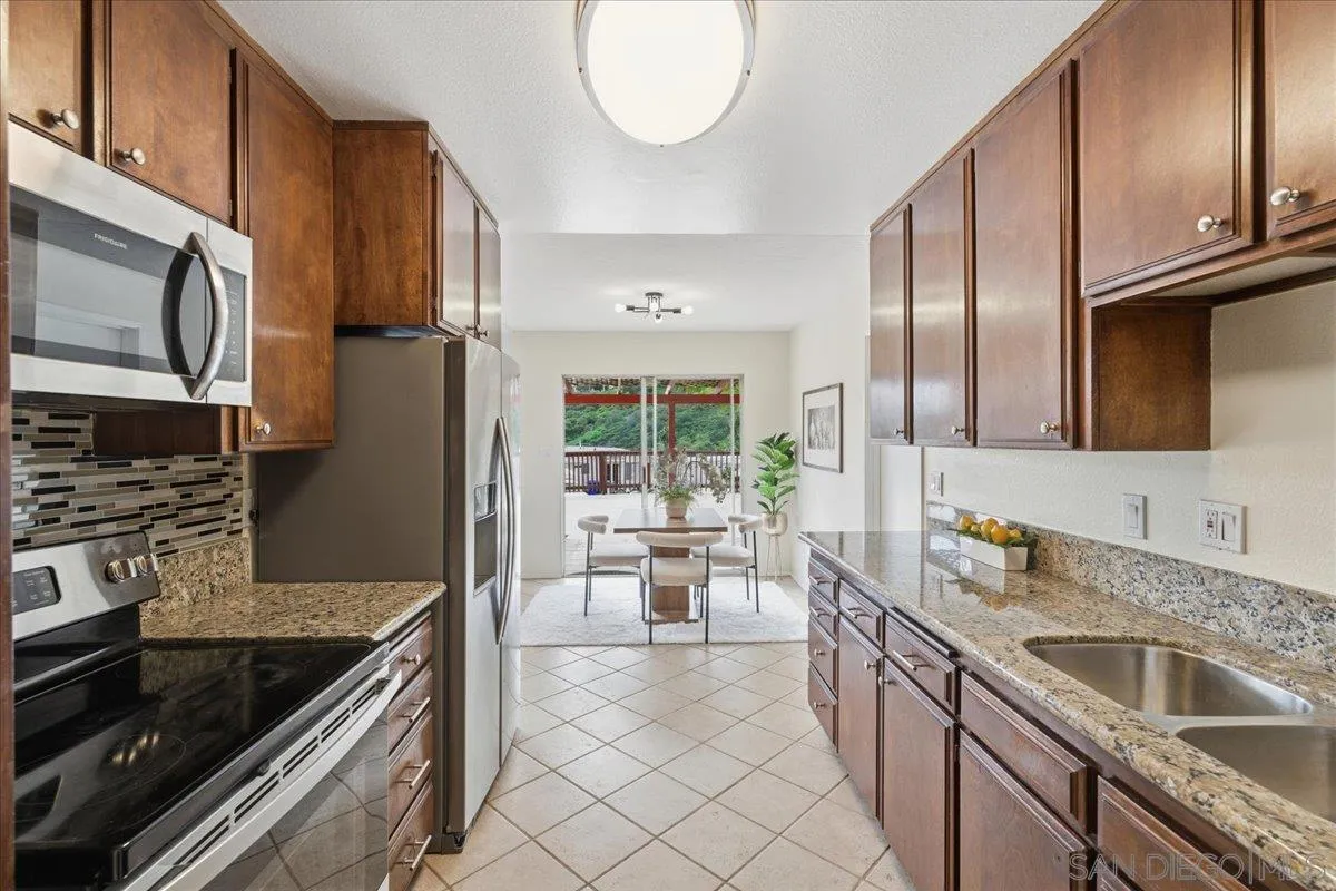 https://cdn.realtyfeed.com/cdn/127/260003086/25040c30ae31231a08304f052ac7f83f.webp