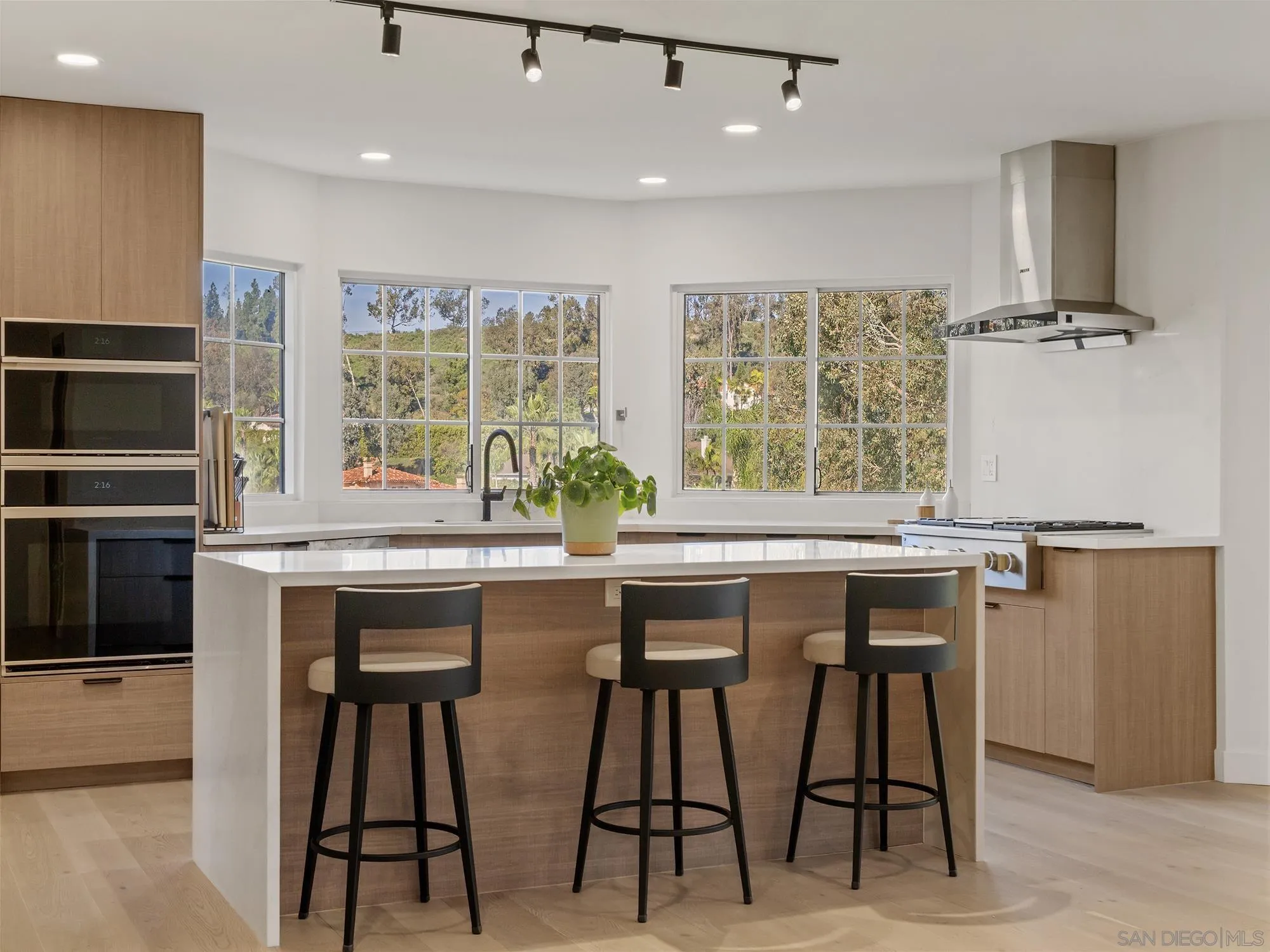 https://cdn.realtyfeed.com/cdn/127/260003088/ad43126d121a5ca97e1e582d6c6c4746.webp