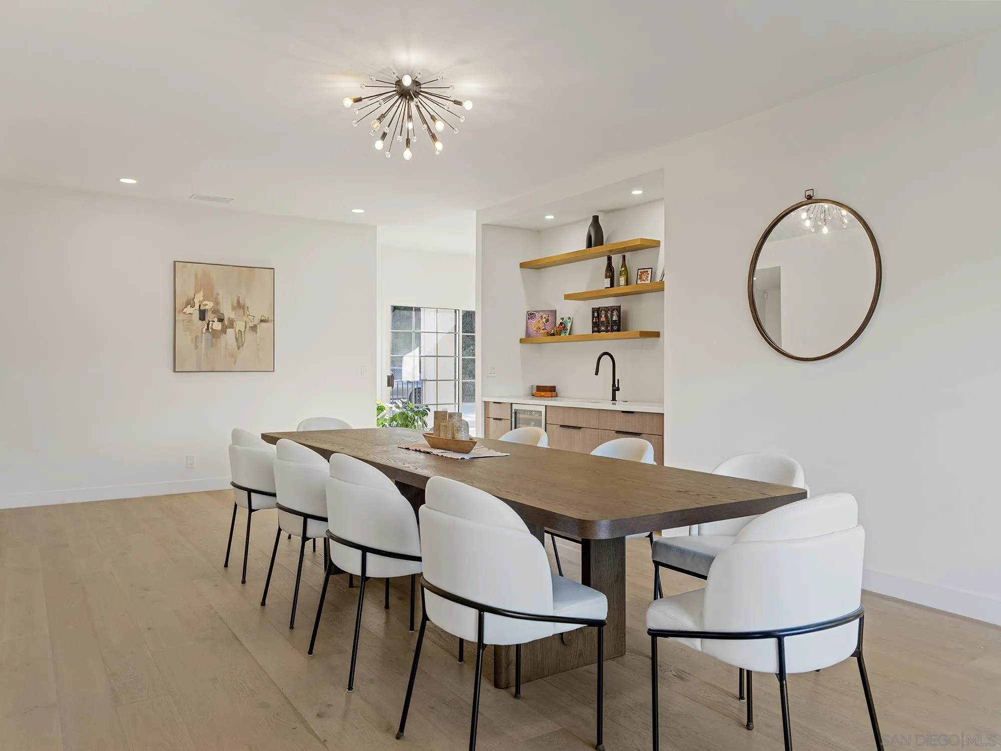 https://cdn.realtyfeed.com/cdn/127/260003088/c805c26f0502da55c909a6f061ff795b.webp