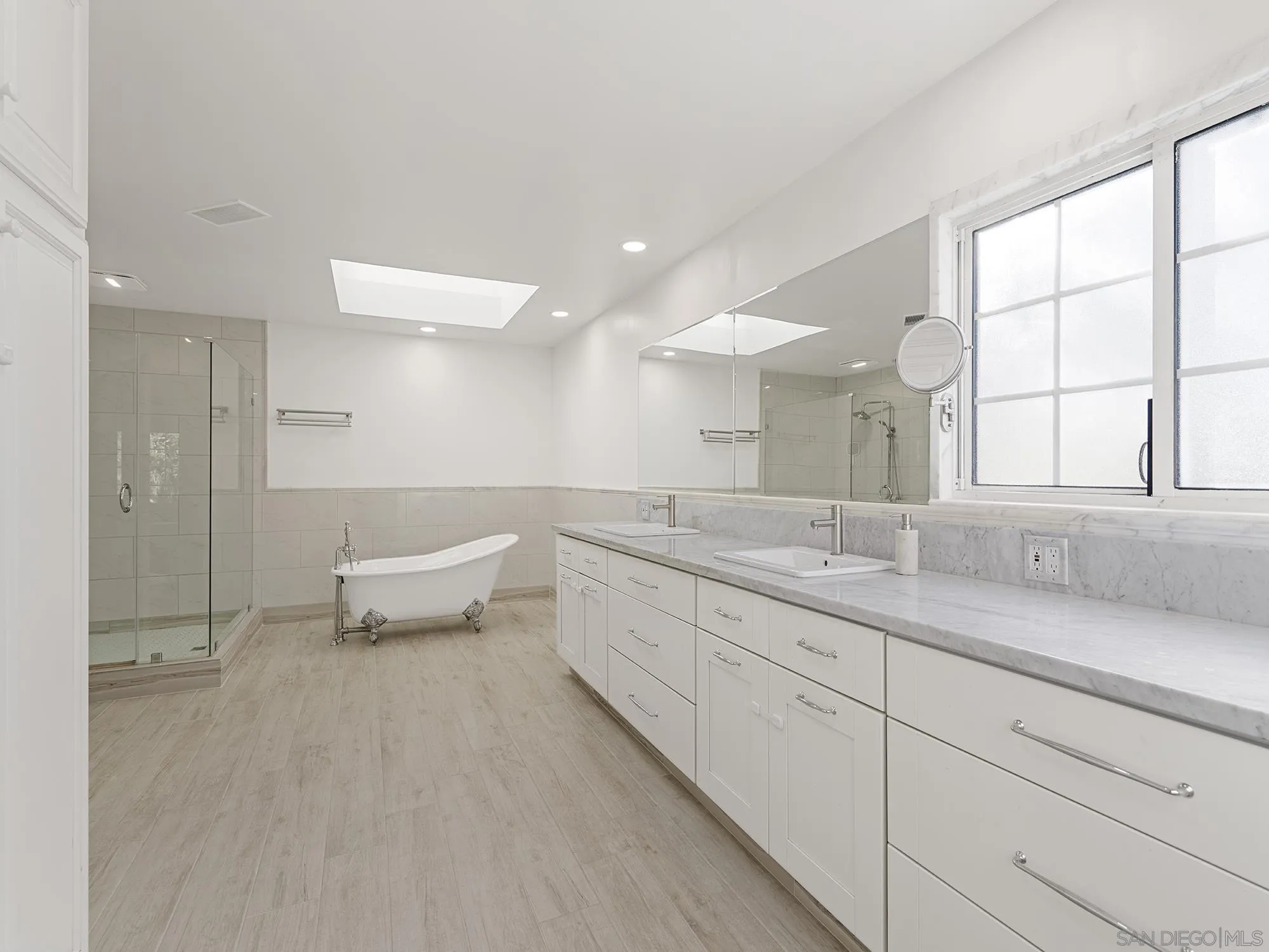 https://cdn.realtyfeed.com/cdn/127/260003088/d24c9c00f101a22931fb5dfbe60013d9.webp