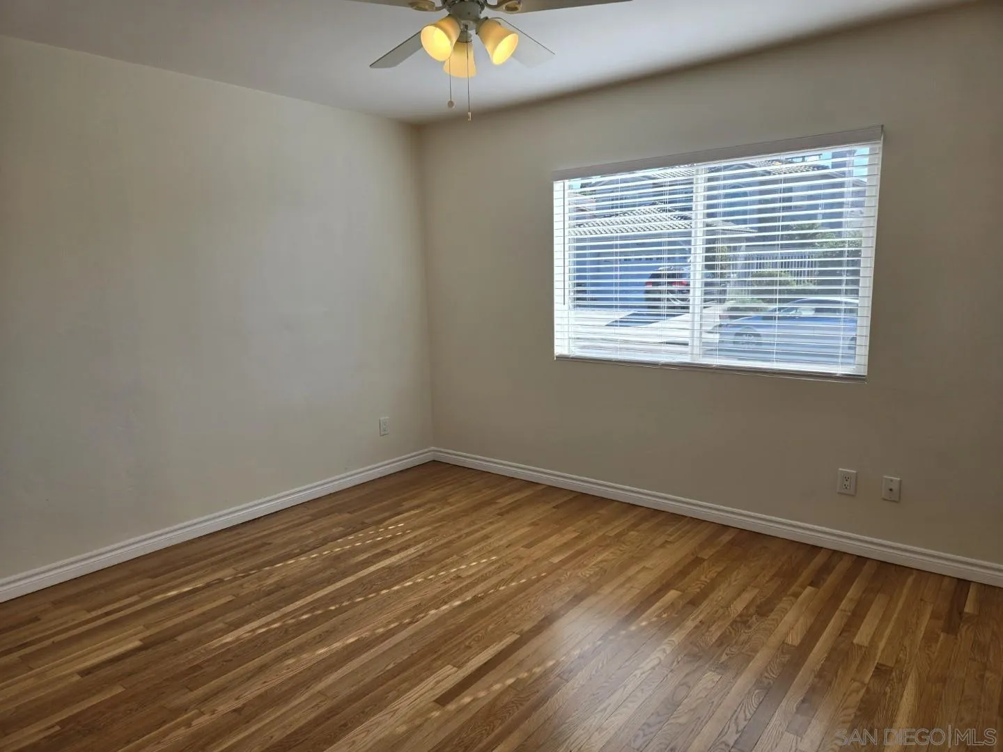 https://cdn.realtyfeed.com/cdn/127/260003089/93106a6b7ec6175304d06e0d4852df49.webp