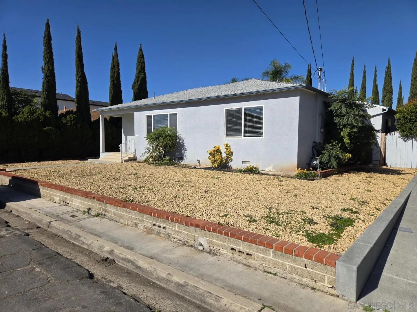 https://cdn.realtyfeed.com/cdn/127/260003089/c818e999240d6793b01611e235cb6322.webp