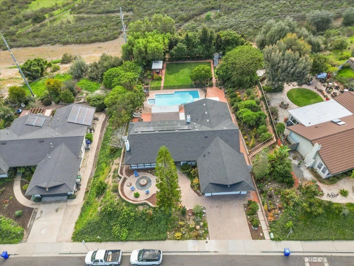 https://cdn.realtyfeed.com/cdn/127/260003095/3124cdb5ffea438e27e439d473b13952.webp