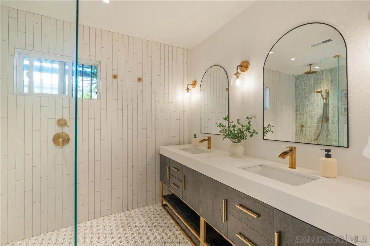 https://cdn.realtyfeed.com/cdn/127/260003095/3a3f96056170648a761582818afd569a.webp