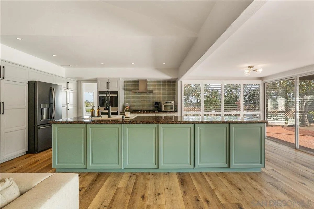 https://cdn.realtyfeed.com/cdn/127/260003095/441e6acc56774ac7237e20eb0ba76dd1.webp