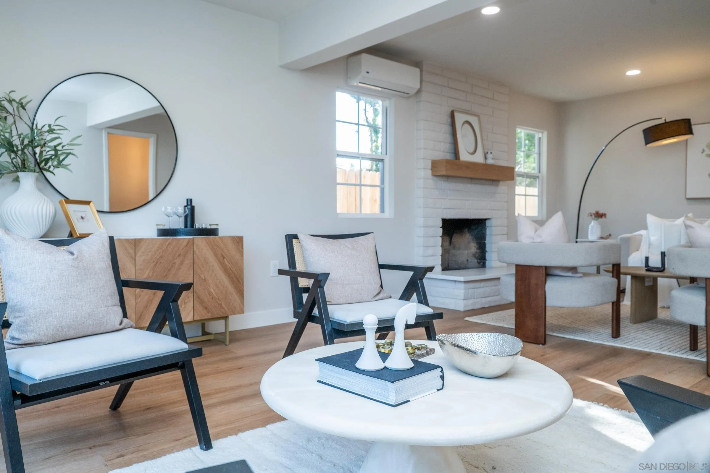 https://cdn.realtyfeed.com/cdn/127/260003103/c1e5b52972ac2d26e0c1f4b2bb88a4f1.webp