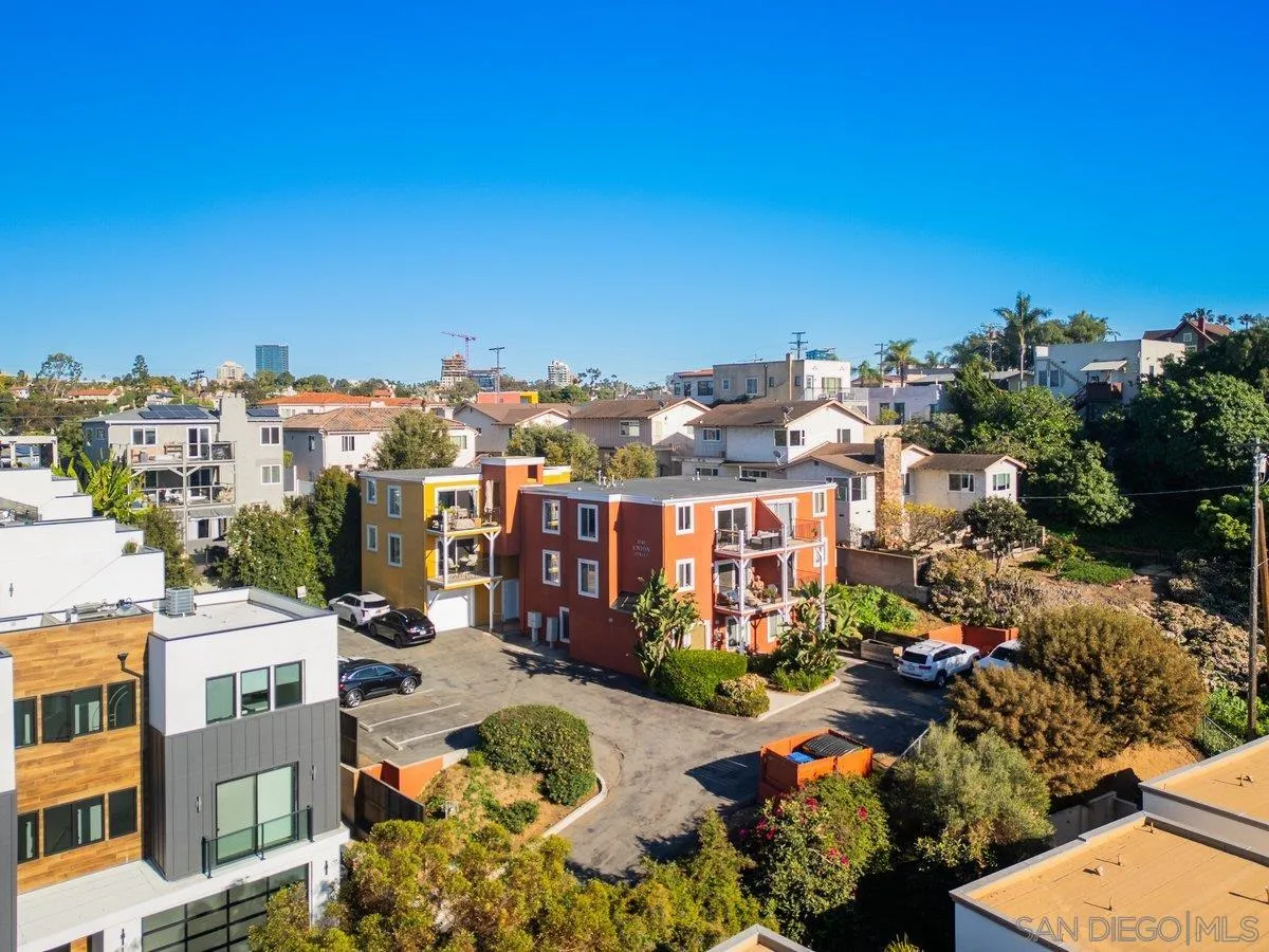 https://cdn.realtyfeed.com/cdn/127/260003110/36b313410bac94fa23fc4f6a8cacc7c8.webp