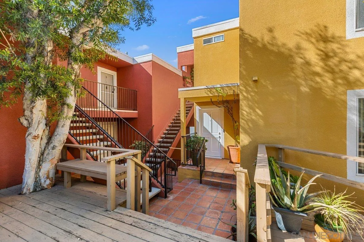 https://cdn.realtyfeed.com/cdn/127/260003110/57d9233b145a2c961af1779b68b62cf3.webp