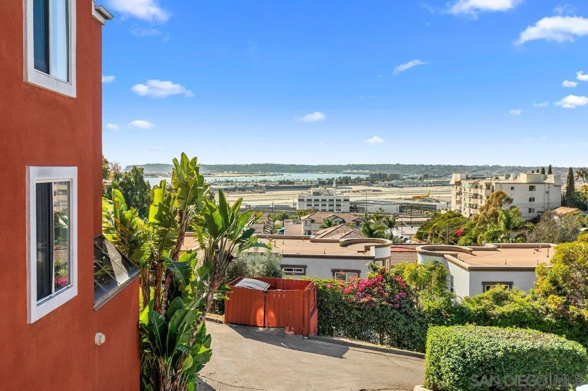 https://cdn.realtyfeed.com/cdn/127/260003110/f0976c48e4260709dde42c55866d9192.webp
