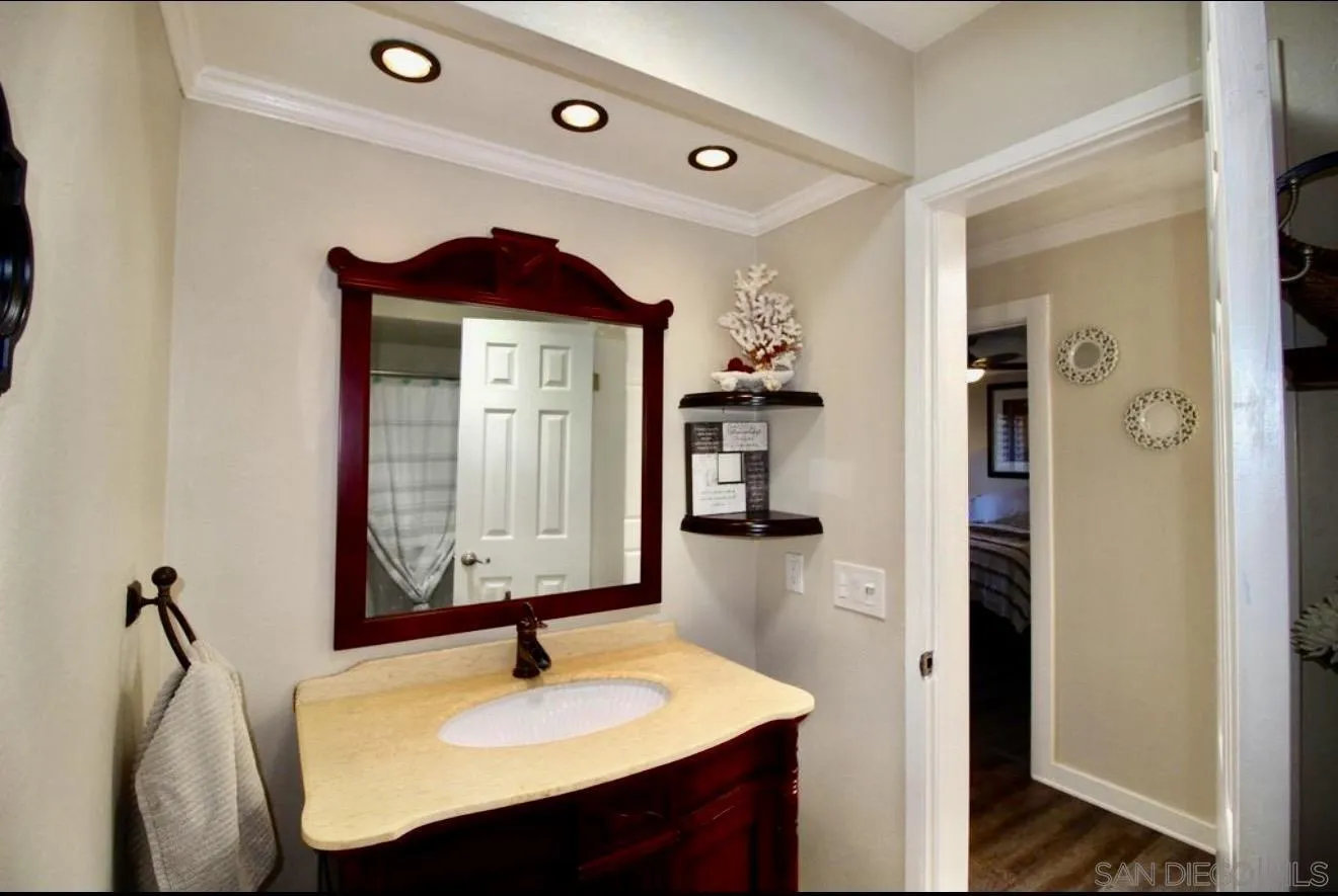 Photo #15: 260003111 Listing: Photo #15