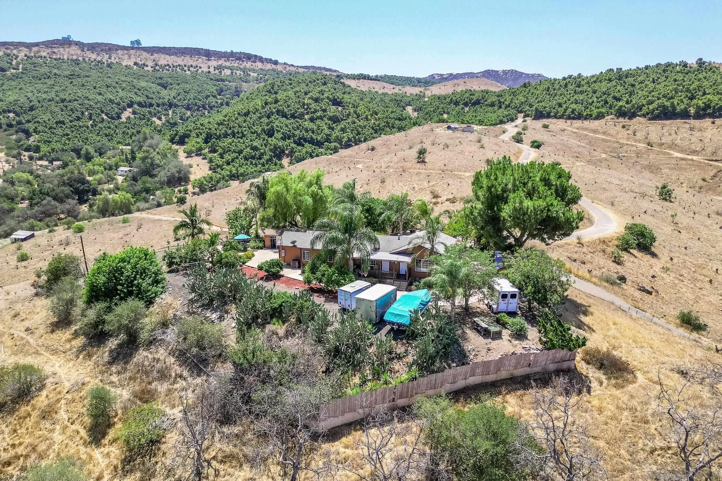 https://cdn.realtyfeed.com/cdn/127/260003112/481b801bafba6da8a84c2662771012d8.webp