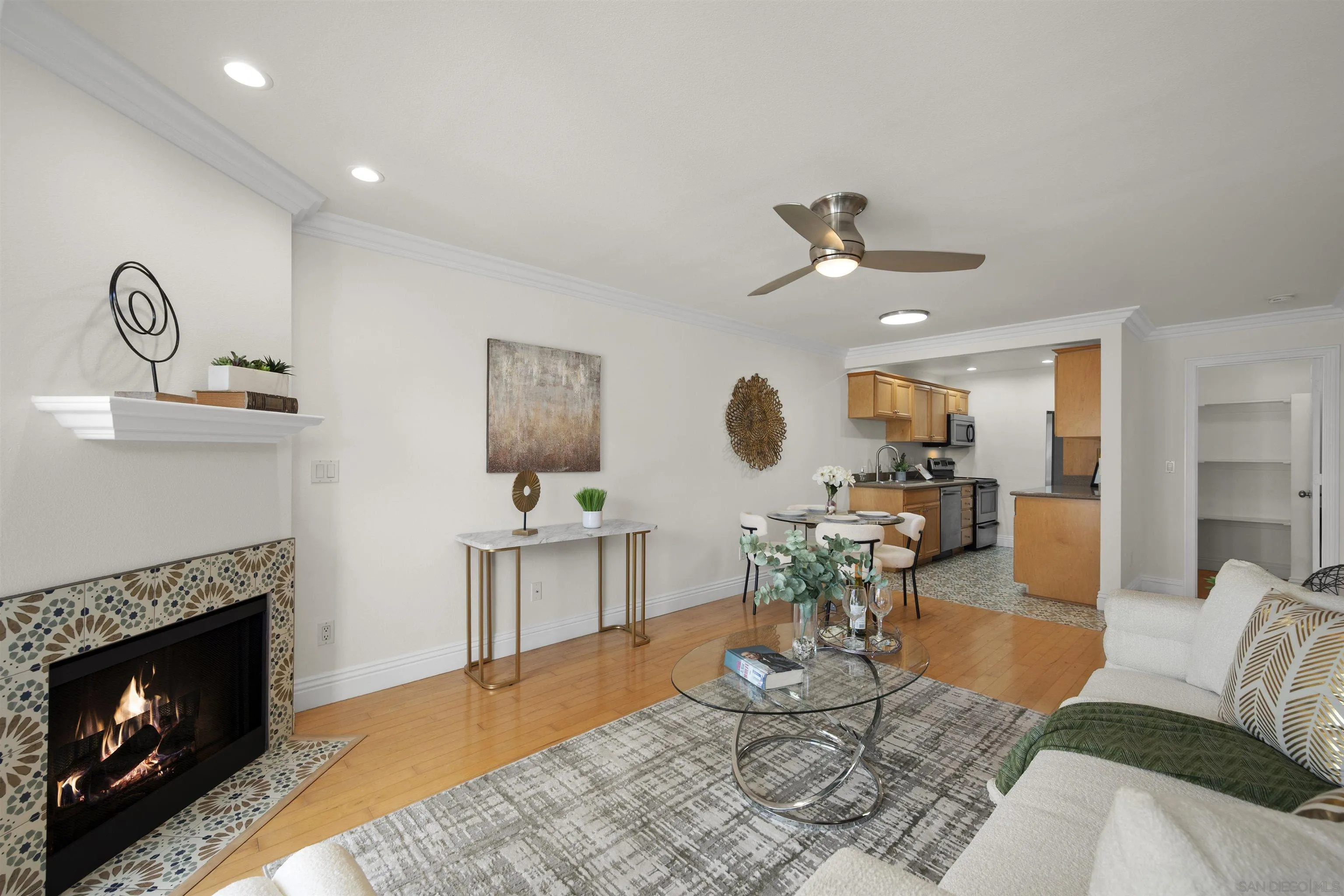 Photo #8: 260003118 Listing: Photo #8