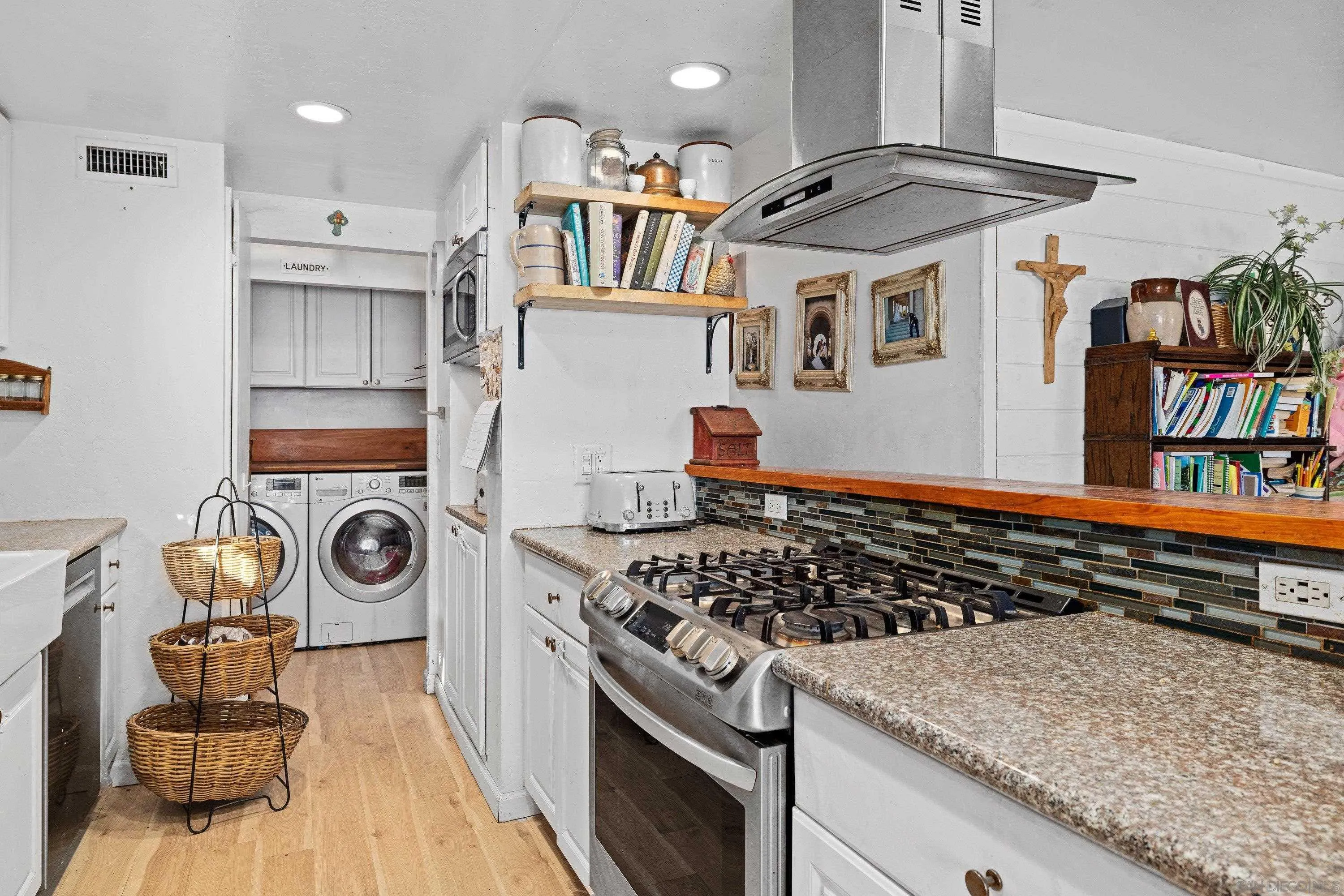 https://cdn.realtyfeed.com/cdn/127/260003119/7eba2069d1ee921a167cd8260fbaa6dd.webp