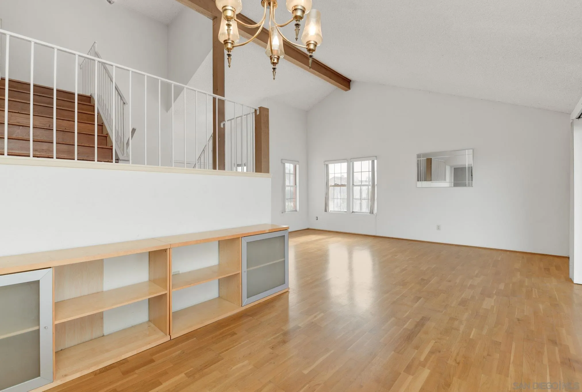 https://cdn.realtyfeed.com/cdn/127/260003120/0f46e95eb247f023a23a53debe10661d.webp