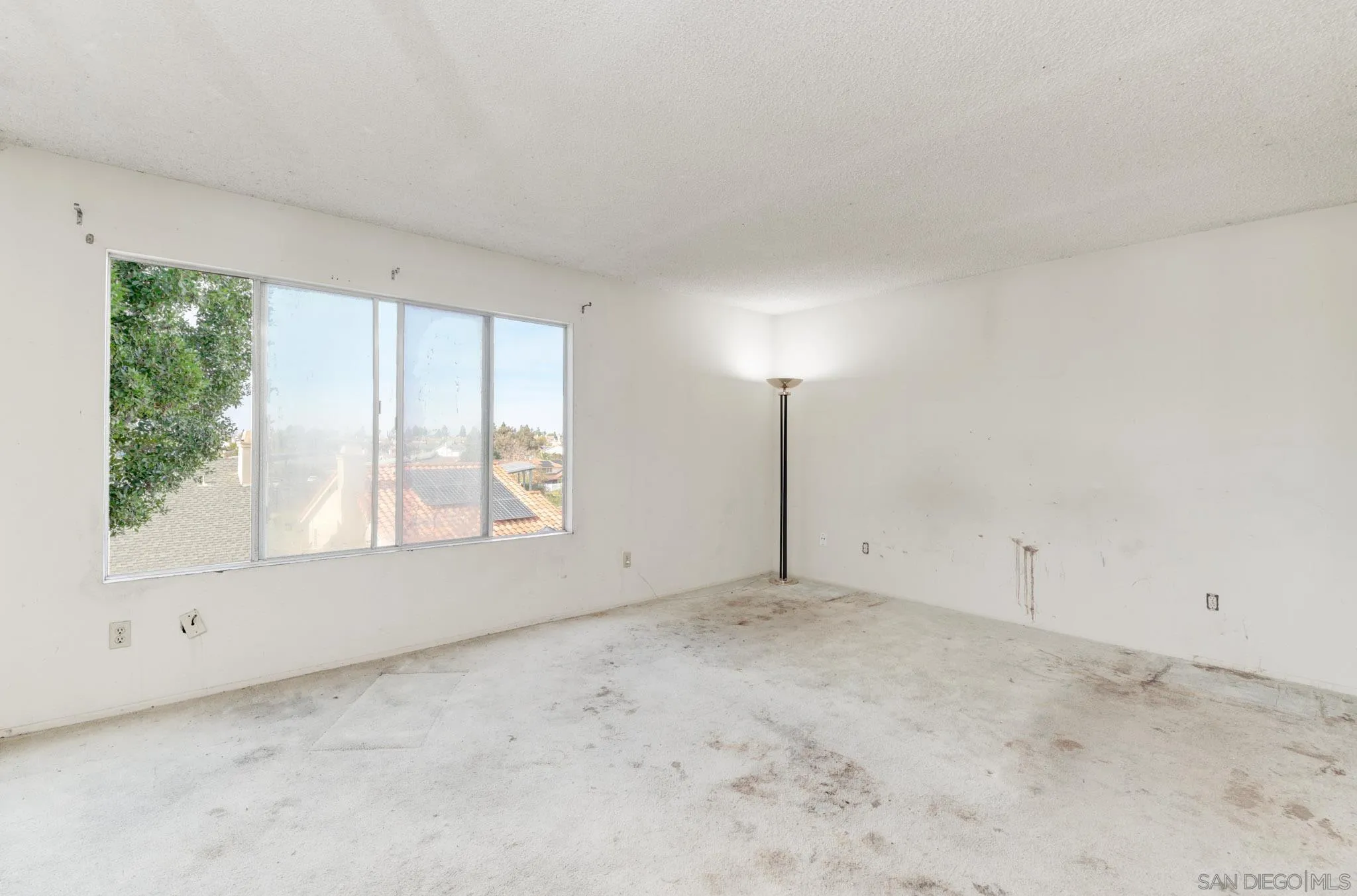 https://cdn.realtyfeed.com/cdn/127/260003120/22953b626d6fbccfb2f6139b64993eeb.webp