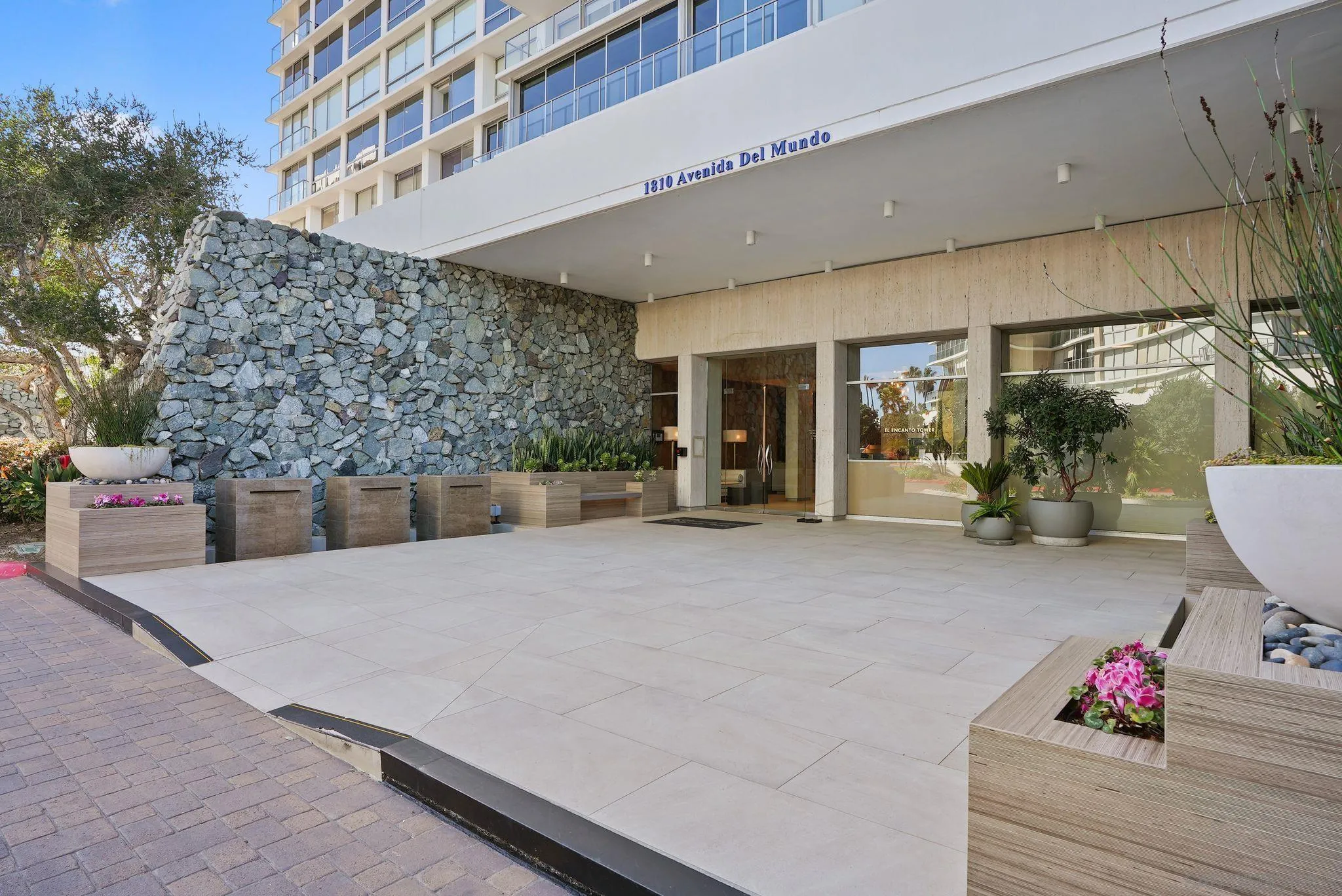 Photo #3: 260003123 Listing: Photo #3