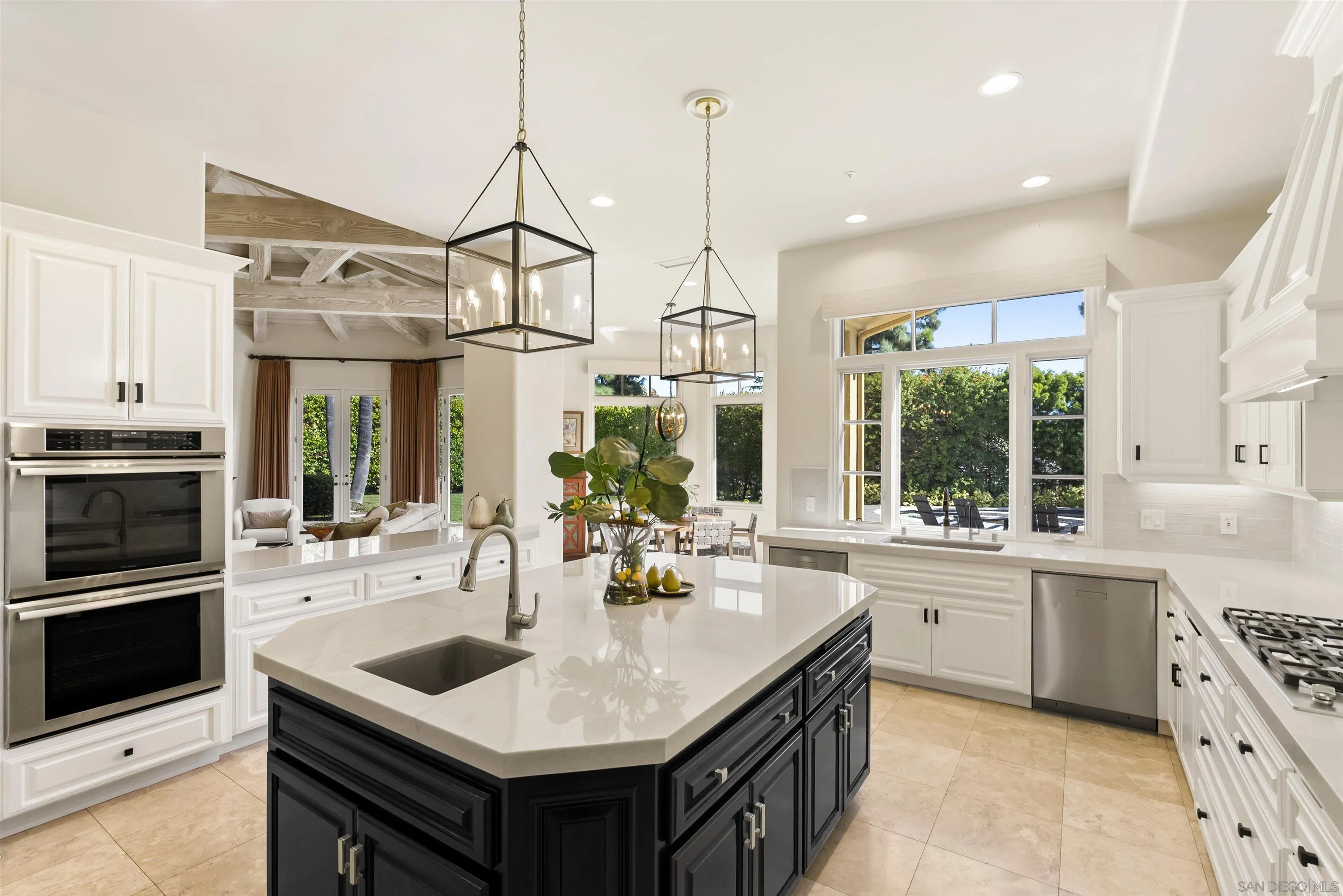 https://cdn.realtyfeed.com/cdn/127/260003131/39513fbc3e7eab7a6913afc2a510b615.webp