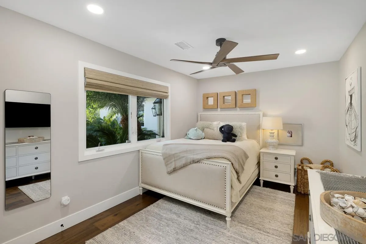 https://cdn.realtyfeed.com/cdn/127/260003145/56a3b8806bbf7264cb41ce899921a754.webp