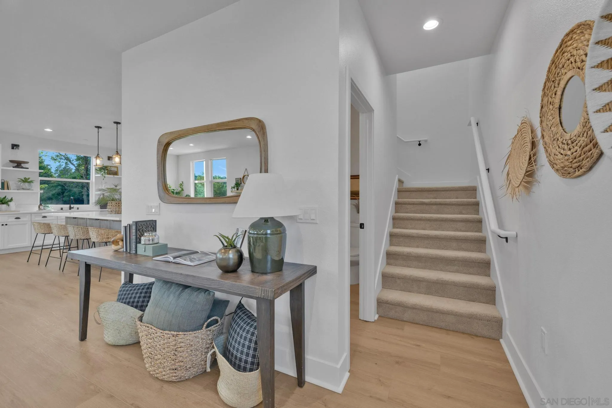 https://cdn.realtyfeed.com/cdn/127/260003146/04aac02a7e3140ba51ffaccba24aabb4.webp