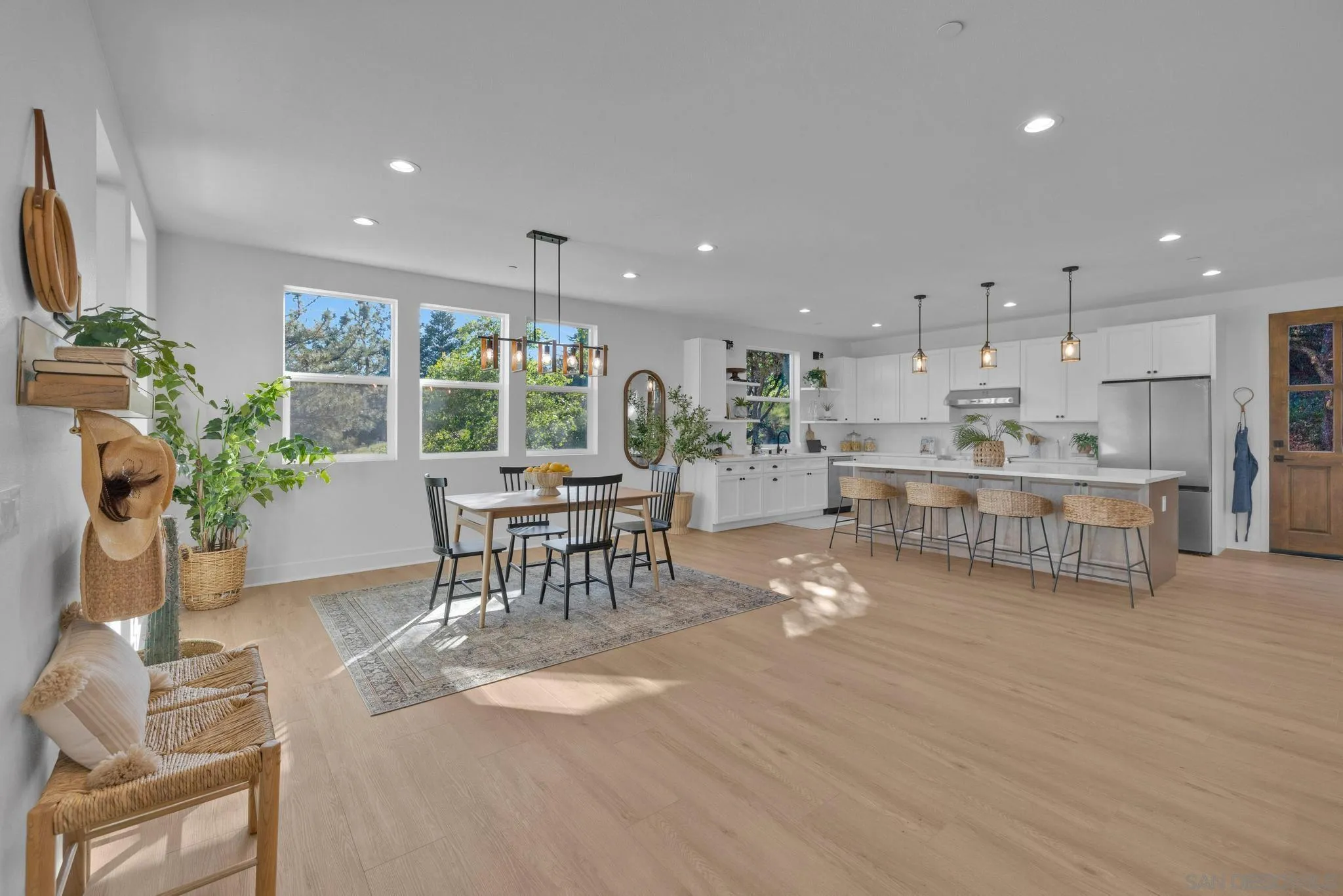 https://cdn.realtyfeed.com/cdn/127/260003146/19a960e107091b9832337093643ac09a.webp