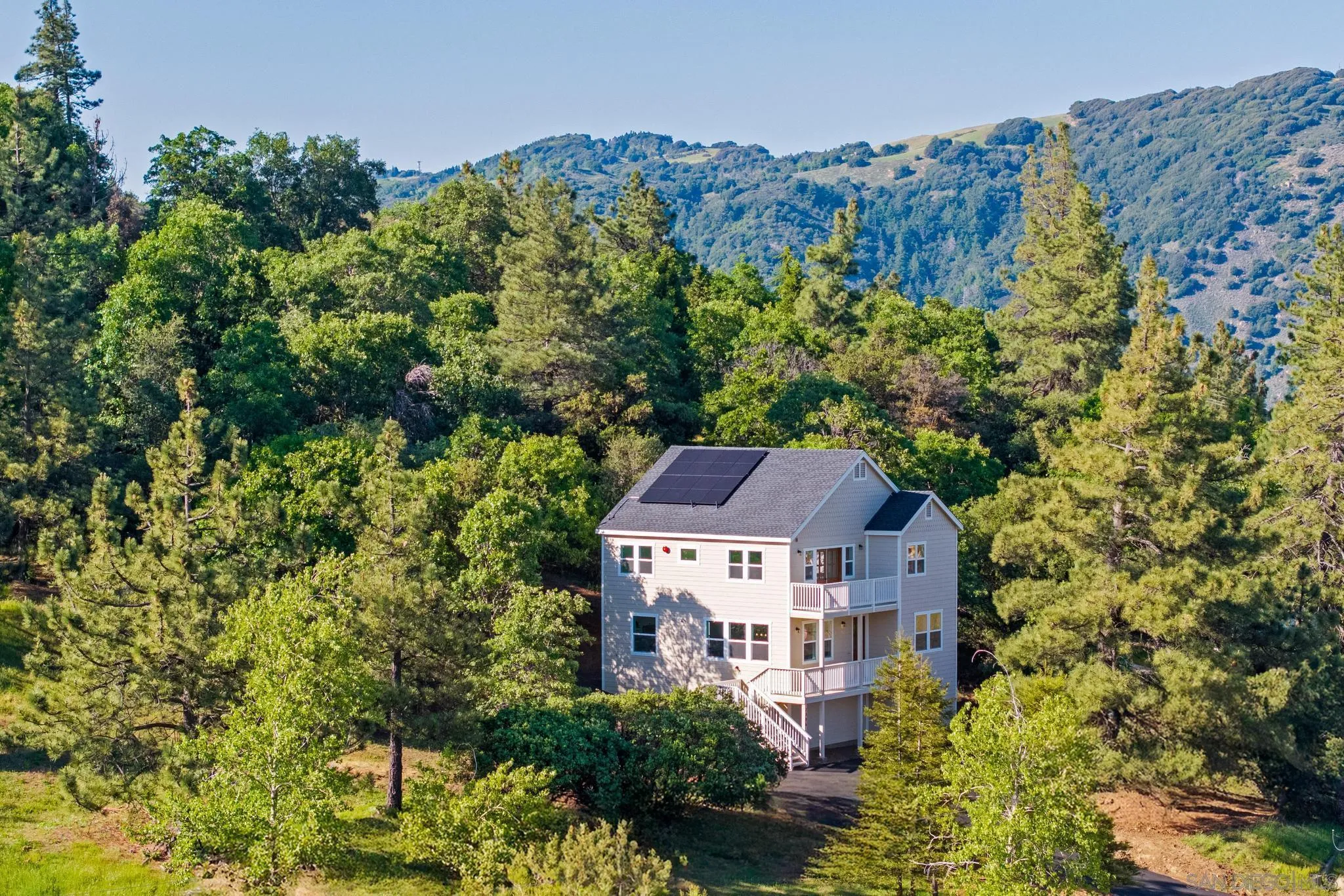 https://cdn.realtyfeed.com/cdn/127/260003146/8fe9839fbf4d0120592d1aa4655b4d17.webp