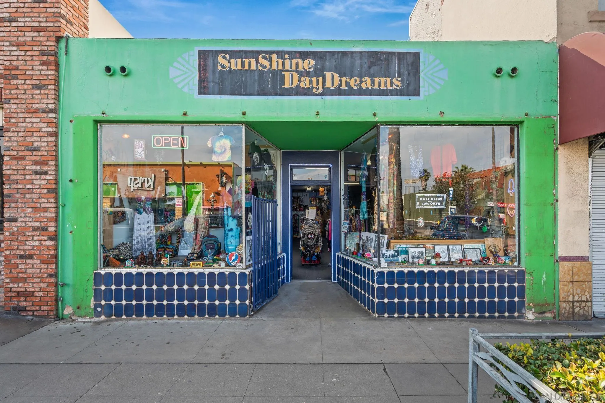 7360 Trade Street, San Diego, CA, 92121