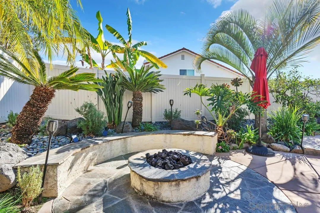 https://cdn.realtyfeed.com/cdn/127/260003165/4b720b8d88031e727c81fe2ae6681094.webp