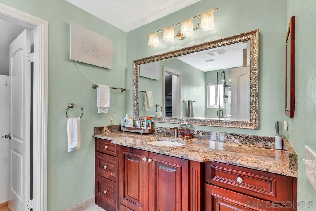 https://cdn.realtyfeed.com/cdn/127/260003165/744684089474371947ca92044207626d.webp