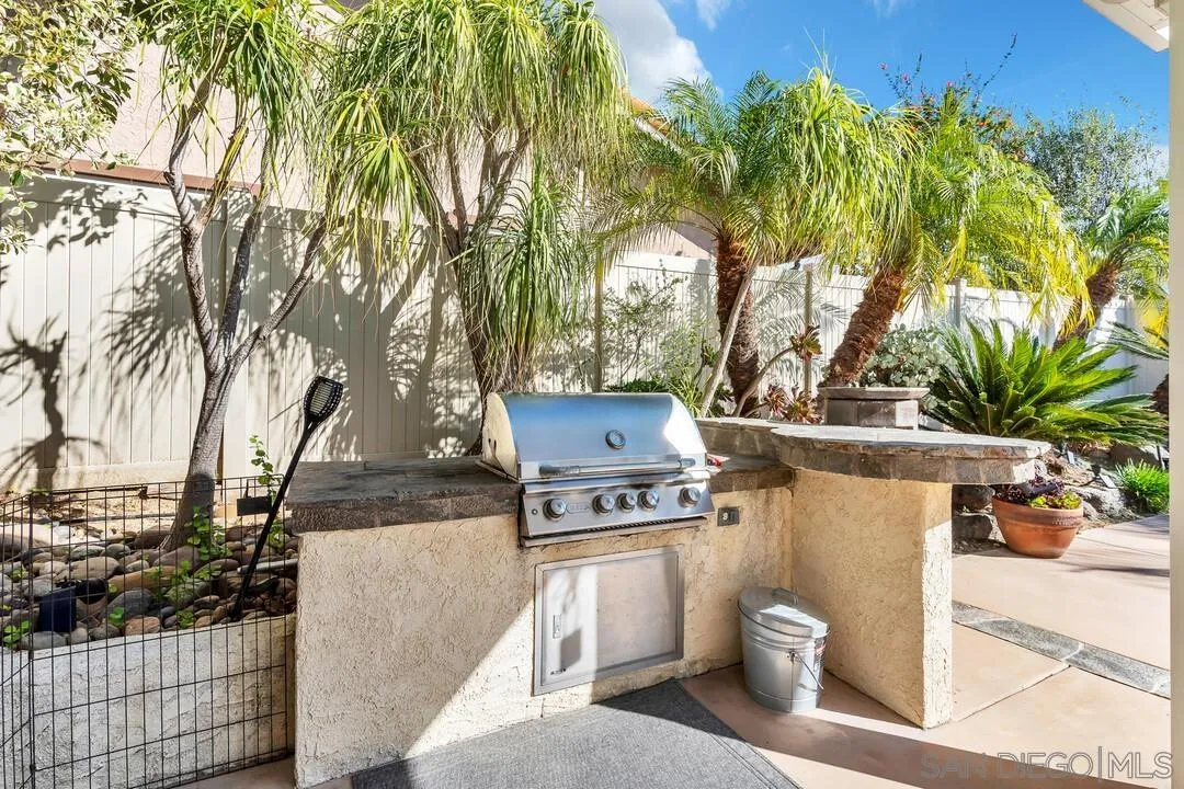https://cdn.realtyfeed.com/cdn/127/260003165/c07cc1dd68c62aea454fc96584f786d6.webp