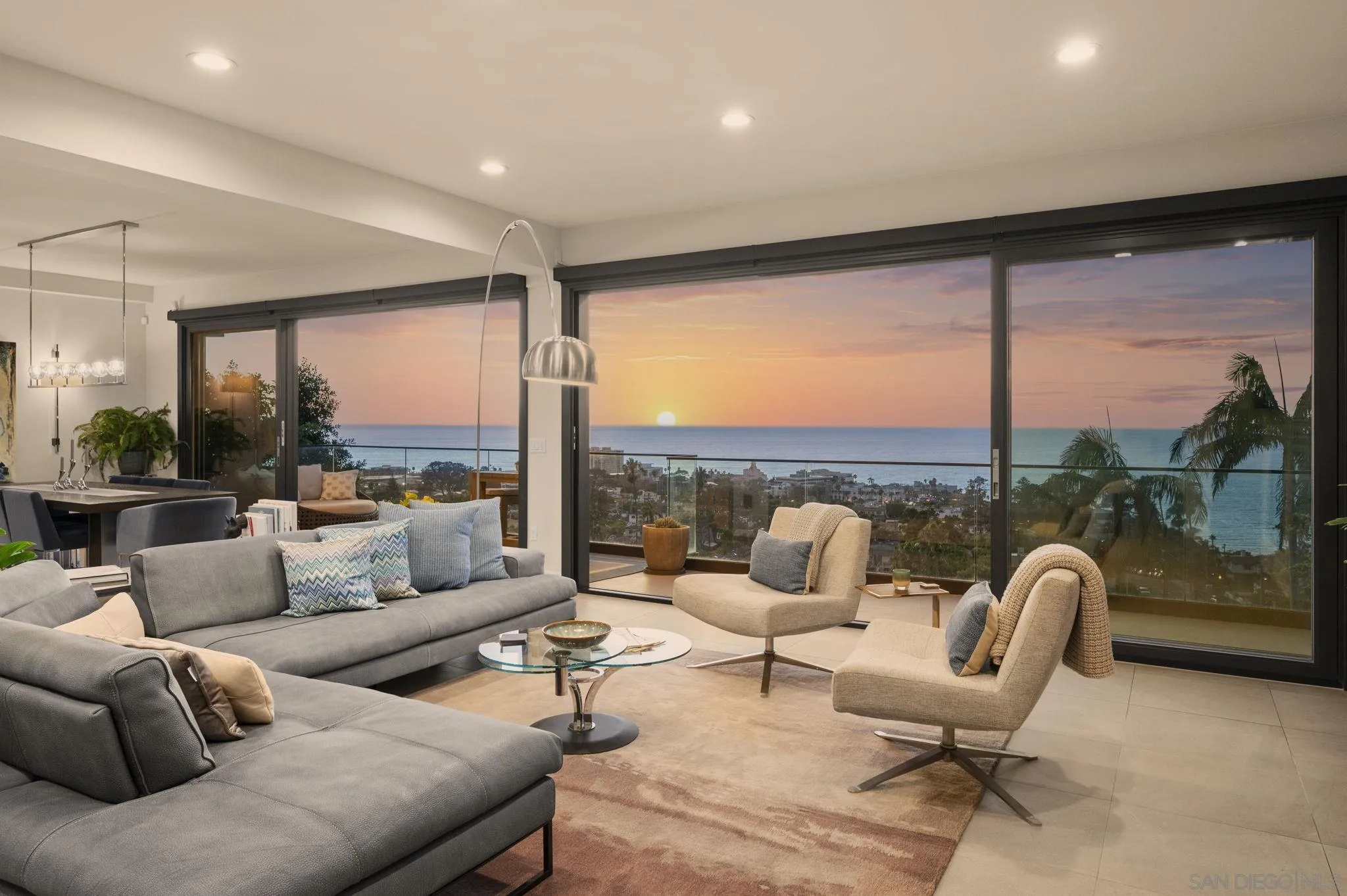 https://cdn.realtyfeed.com/cdn/127/260003166/c5a1e1fa4826c35a8538a0704867c7ac.webp