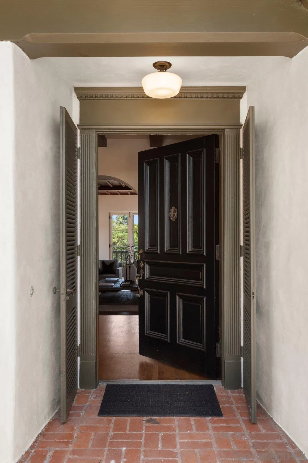 https://cdn.realtyfeed.com/cdn/127/260003169/9f4be9bbde5b055e1636960338b64944.webp