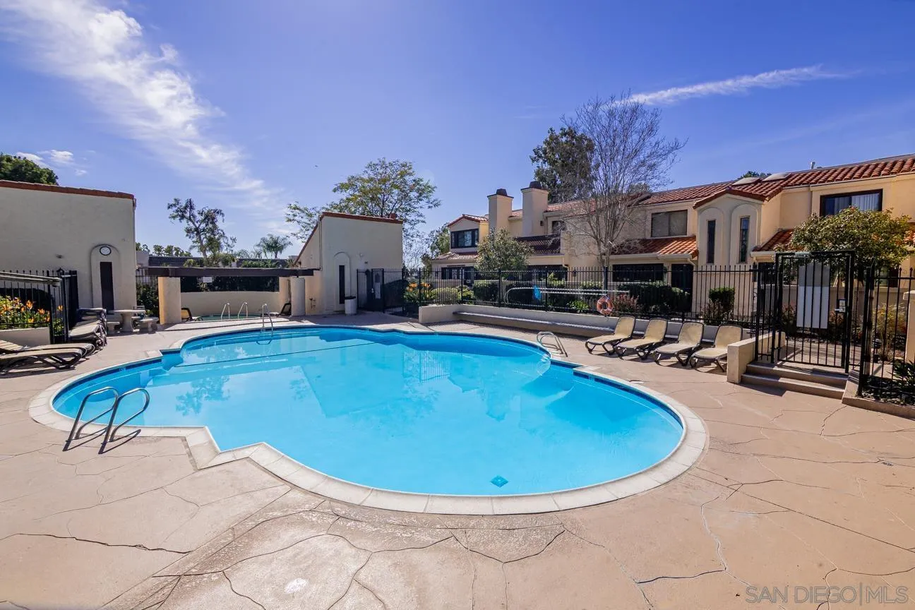 Photo #33: 260003172 Listing: Photo #33