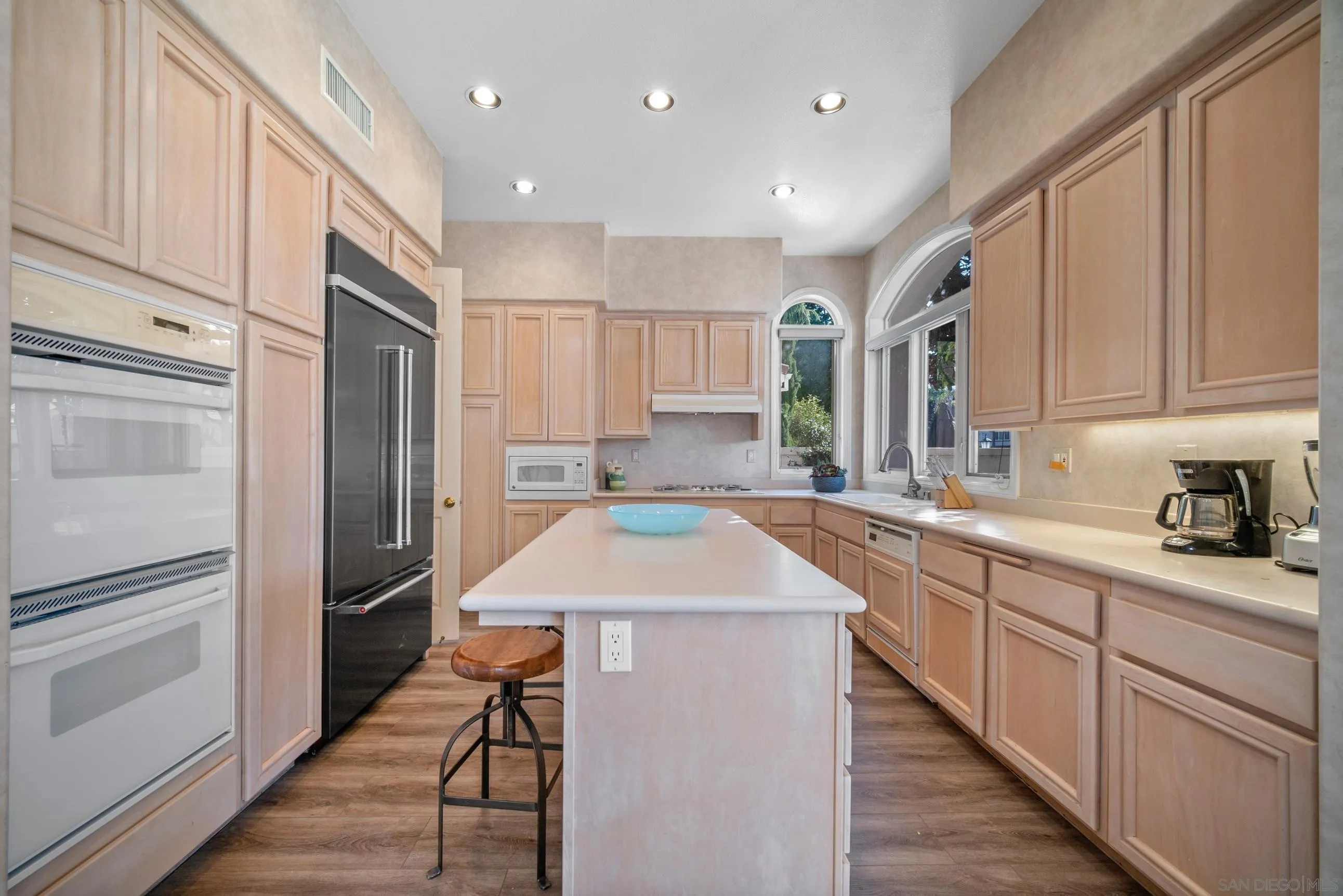 Photo #10: 260003174 Listing: Photo #10