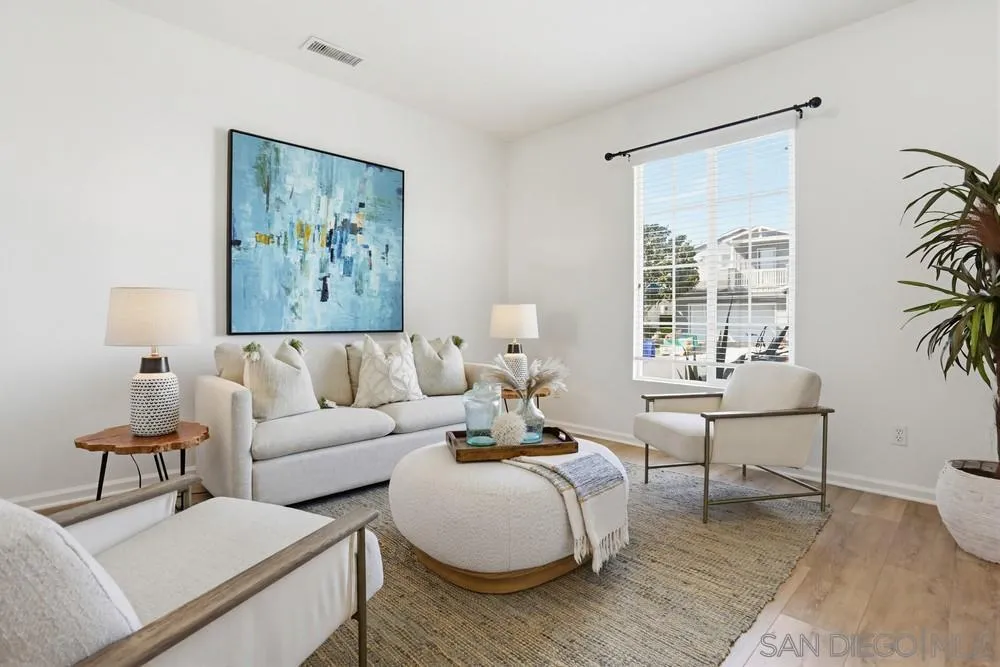 https://cdn.realtyfeed.com/cdn/127/260003176/40a89a2da6eefb440691ae643577b70a.webp